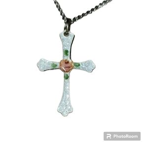 Beautiful Painted Cross Necklace "18 L